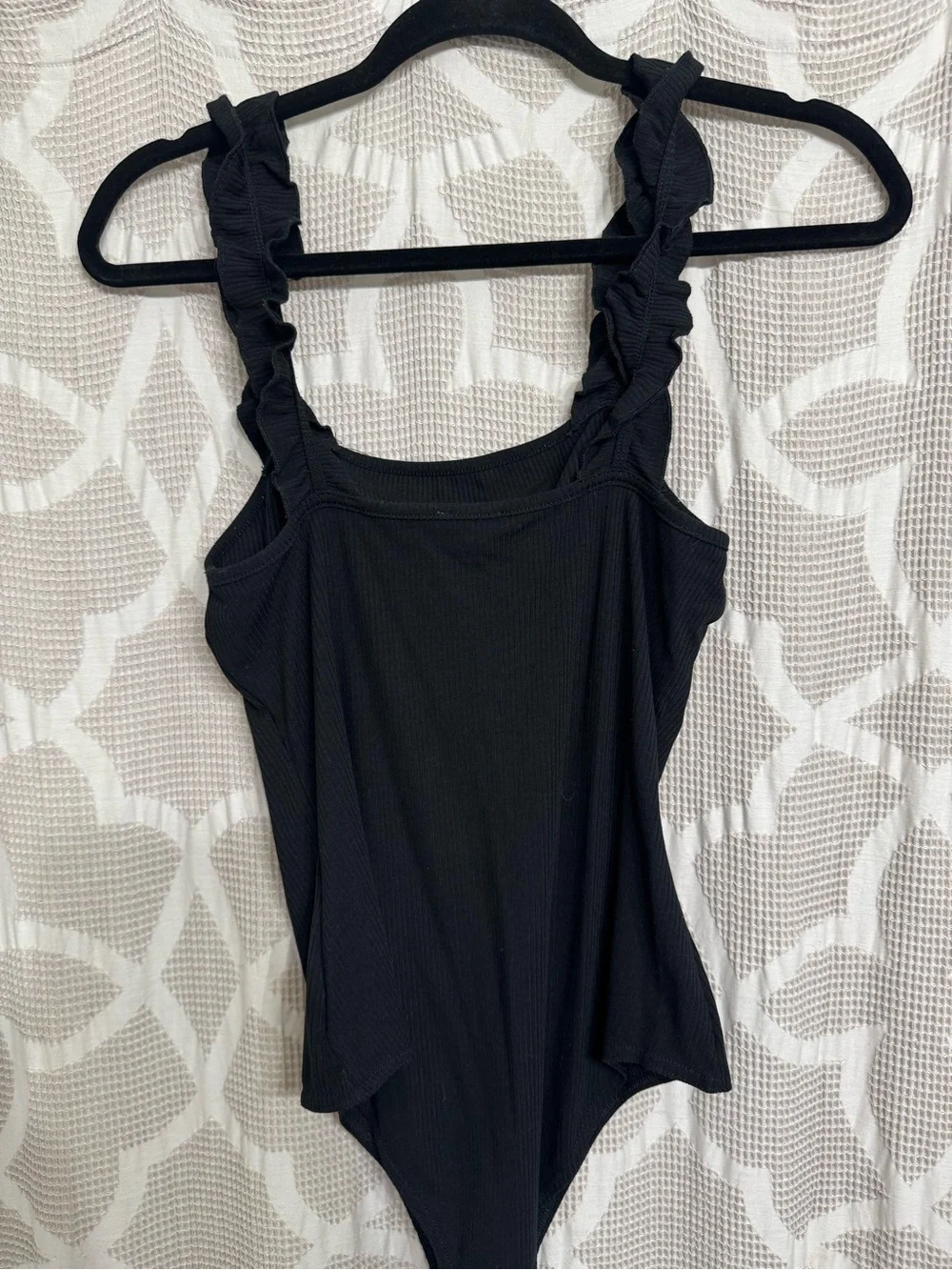 Le Lis sleek black